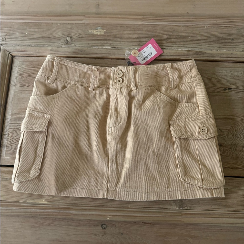 Edikted Katya Low-Rise Cargo Skirt